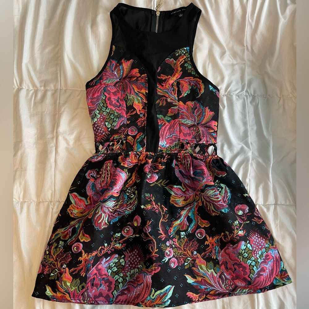 English Rose Black Floral Dress. Size Small